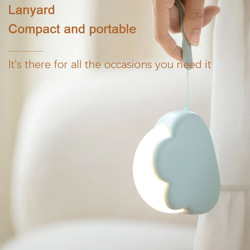 مصباح ليلي لاسلكي صغير على شكل سحابة لطيفة يعمل بمنفذ USB 